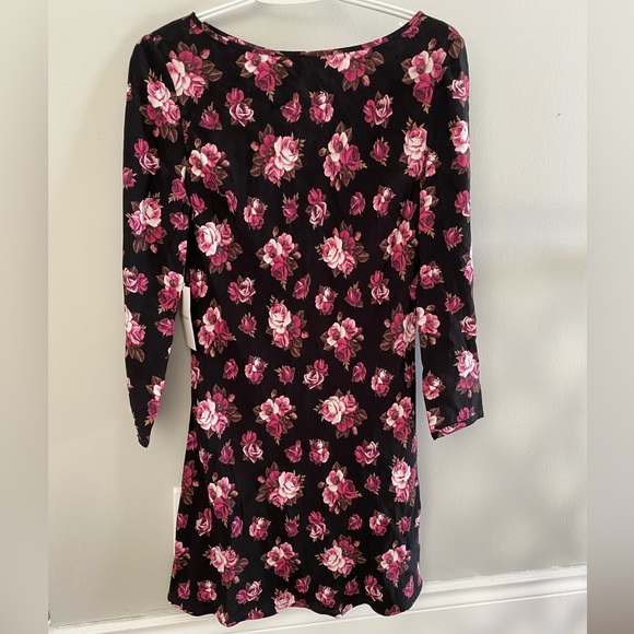 Sunday Best Dresses & Skirts - Sunday Best long sleeves floral dress